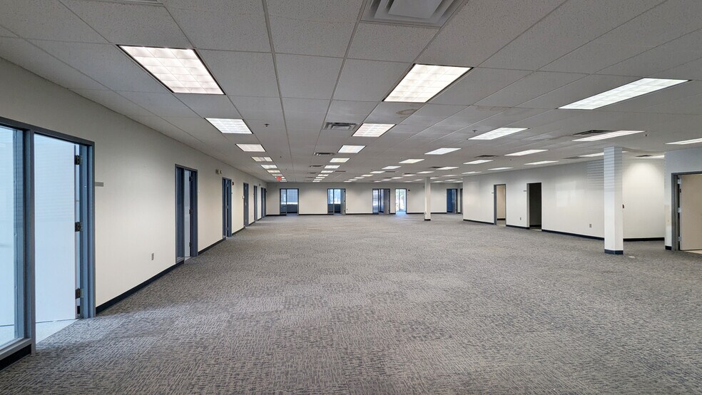 More Photos Of 109 Corporate Ct, South Plainfield Medical For Lease