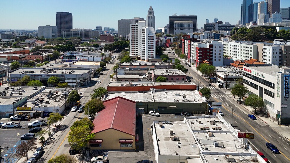 More Photos Of 715 New High St, Los Angeles General Retail For Lease