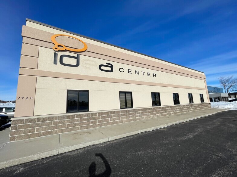 Primary Photo Of 2720 E Broadway Ave, Bismarck Storefront For Lease