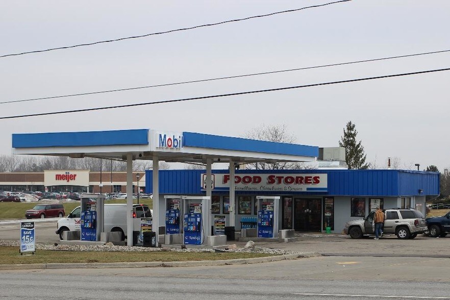 More Photos Of 2374 W Hill Rd, Flint Convenience Store For Sale