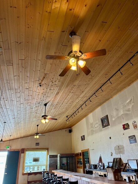 More Photos Of 479 6th Street St, Wells Industrial For Sale