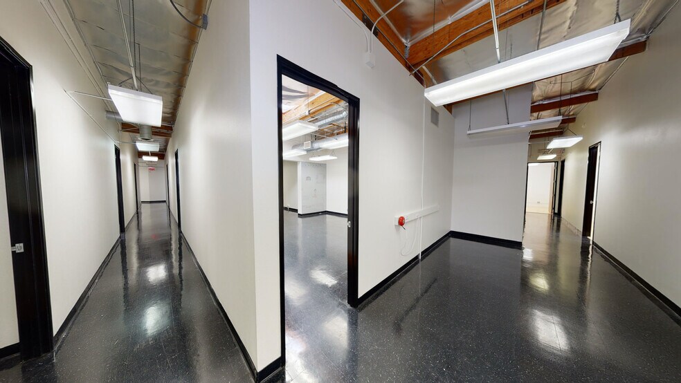 More Photos Of 6151-6159 Santa Monica Blvd, Los Angeles Showroom For Lease