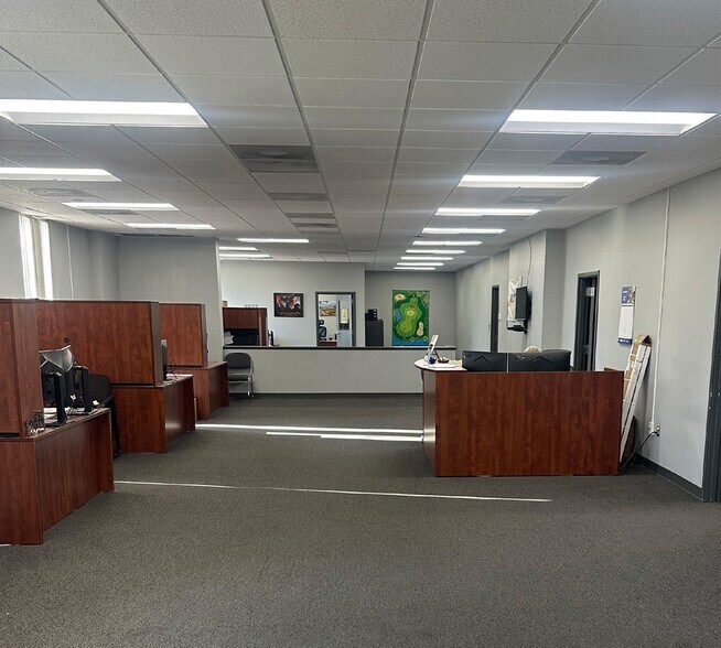 More Photos Of 3140 Hillsborough Rd, Durham Warehouse For Lease