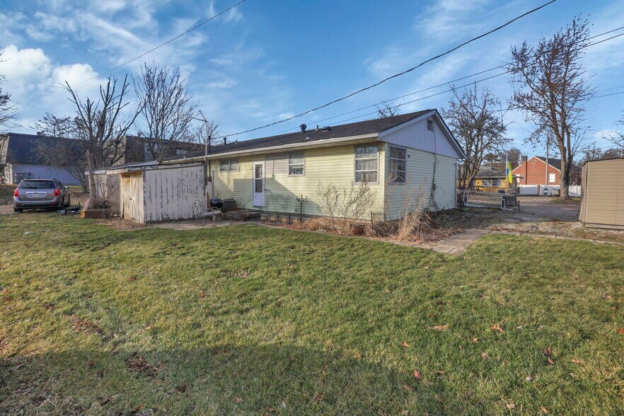 More Photos Of 12-35 Grove Ct, Marysville Apartments For Sale