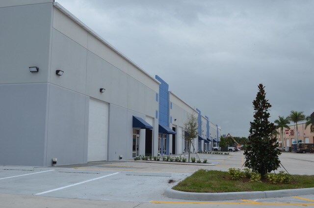 More Photos Of 7814-7816 SW Jack James Dr, Stuart Warehouse For Lease