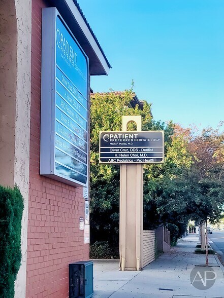 More Photos Of 3772 Katella Ave, Los Alamitos Medical For Lease