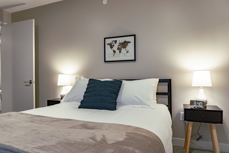 More Photos Of 201 Michigan St NW, Grand Rapids Apartments For Lease