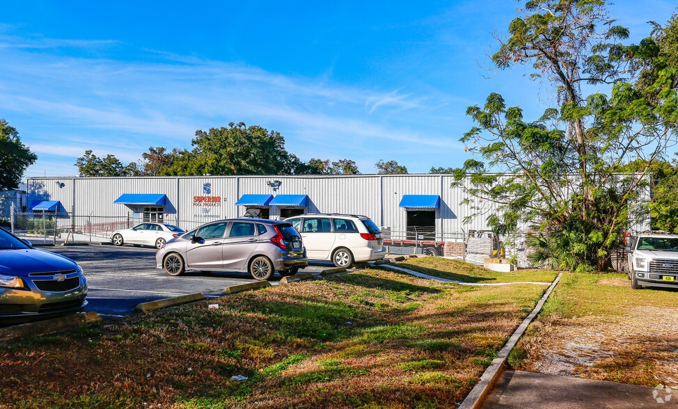 More Photos Of 526 N Parramore Ave, Orlando Warehouse For Lease