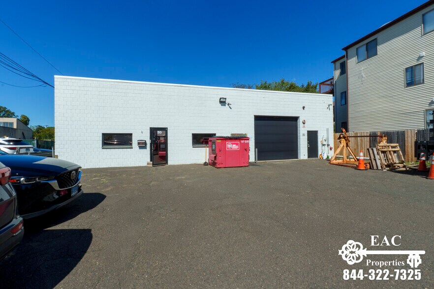 More Photos Of 20 Crescent St, Stamford Warehouse For Lease
