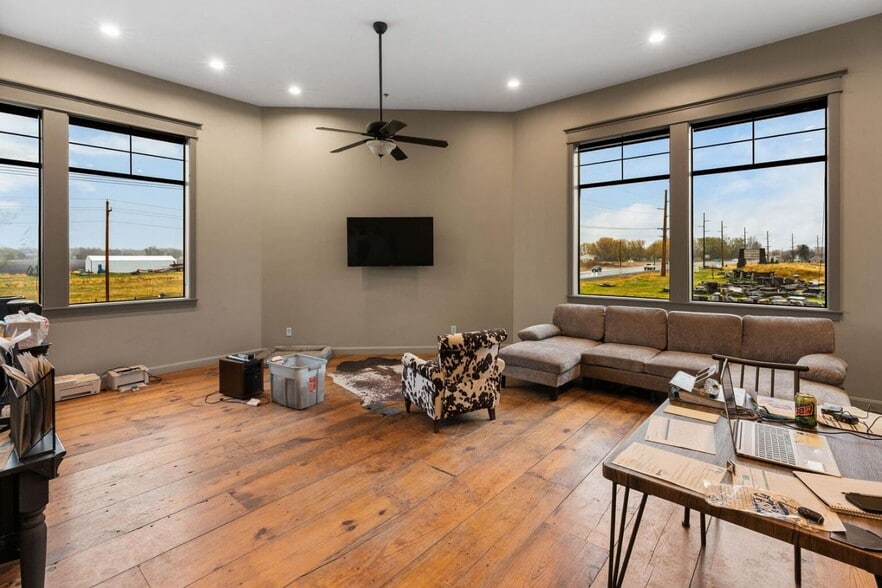 More Photos Of 81211 Gallatin Rd, Bozeman General Retail For Sale