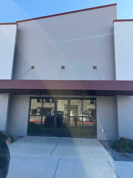 More Photos Of 496 E 1750 N, Orem Warehouse For Lease