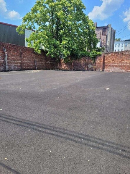 Primary Photo Of 1930 Dover St, Baltimore Land For Sale