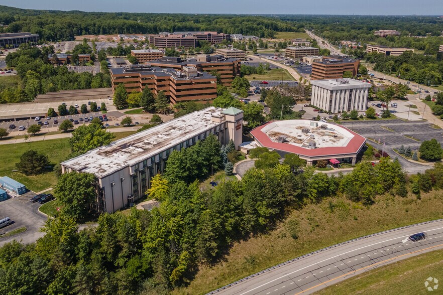 More Photos Of 5300 Rockside Rd, Independence Hotel For Sale