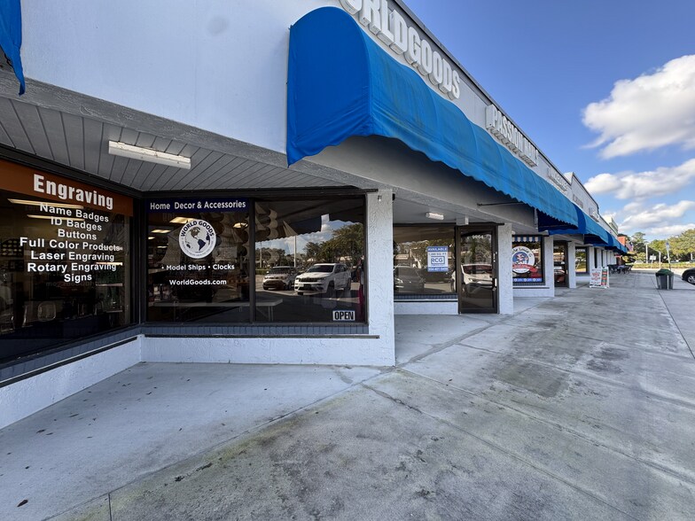 More Photos Of 9866 W Sample Rd, Coral Springs Storefront Retail Office For Lease
