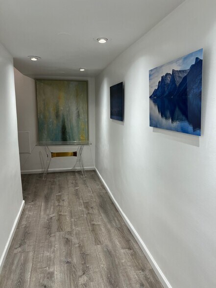 More Photos Of 345 W 58th St, New York Apartments For Sale