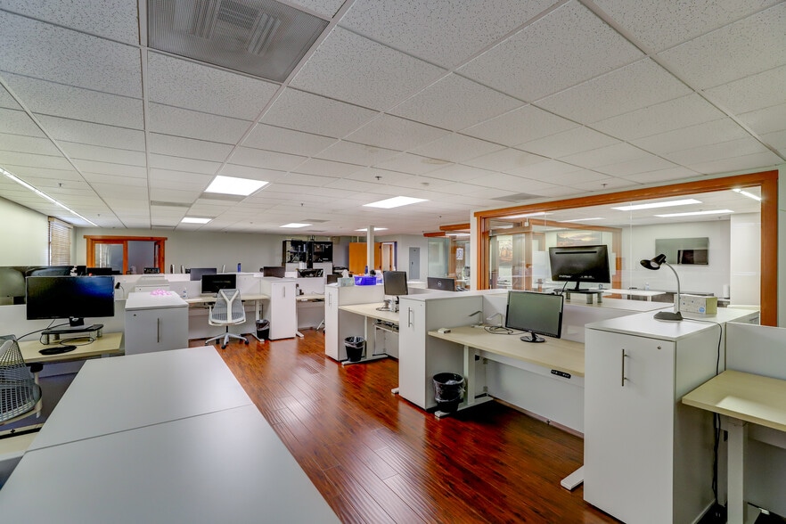 More Photos Of 155 El Camino Real, Tustin Office For Lease