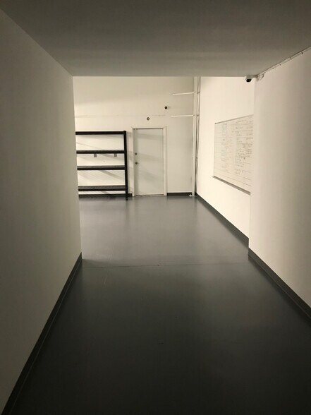 More Photos Of 3045 NW Campus Dr, Estacada Warehouse For Sale