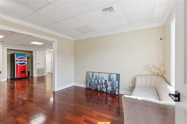 More Photos Of 301-303 S Broad St, New Orleans Office Residential For Sale