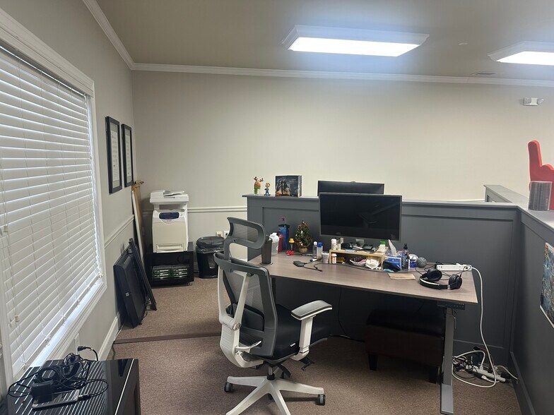 More Photos Of 5655 Lake Acworth Dr NW, Acworth Loft Creative Space For Lease