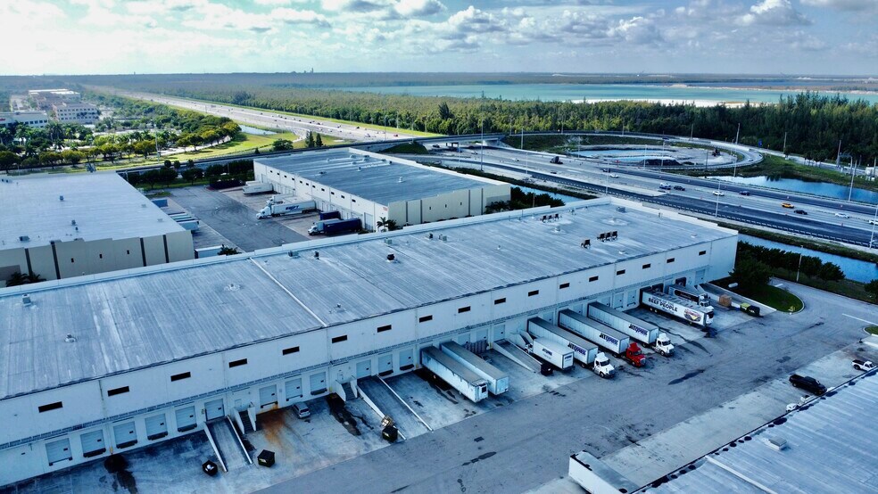 More Photos Of 11411 NW 107 St, Miami Warehouse For Lease
