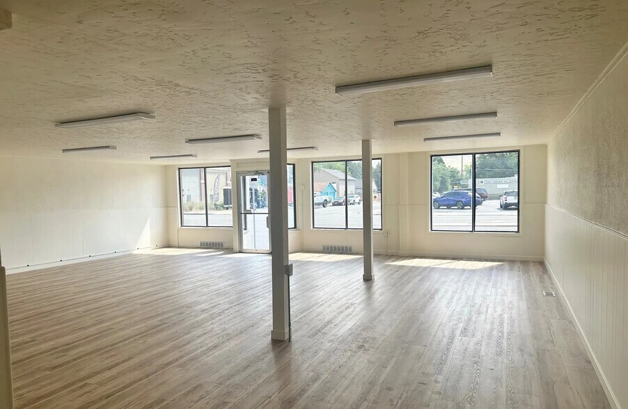 More Photos Of 1701 S Broadway Ave, Boise Office For Sale