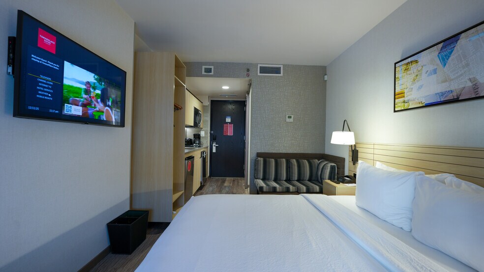 More Photos Of 324 W 44th St, New York Hotel For Sale