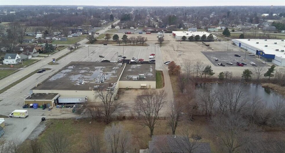 More Photos Of 1741 E Chestnut St, Canton Land For Lease