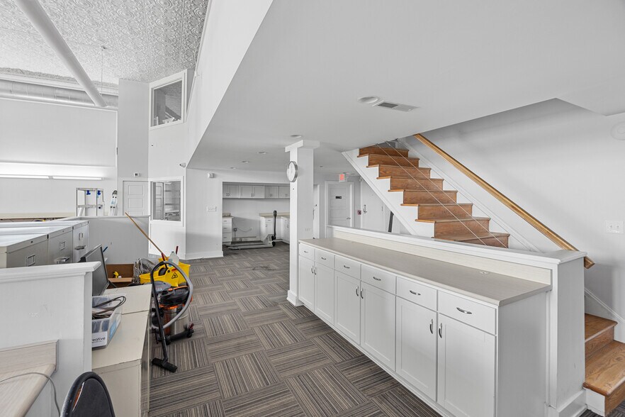 More Photos Of 408-410 Martin Luther King Jr Blvd, Savannah Storefront Retail Residential For Sale