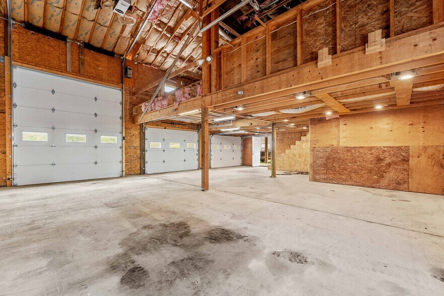 More Photos Of 429 Fairchance Rd., Morgantown Warehouse For Lease