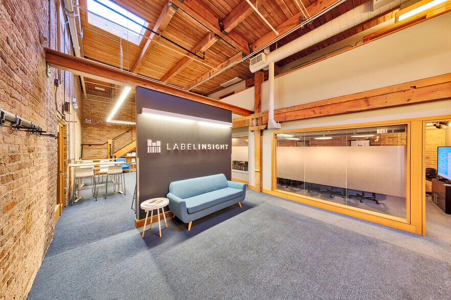 More Photos Of 641-651 W Lake St, Chicago Office For Lease