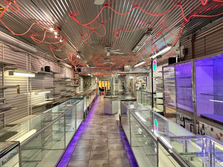 More Photos Of 508 S Broadway, Baltimore Storefront Retail Office For Sale