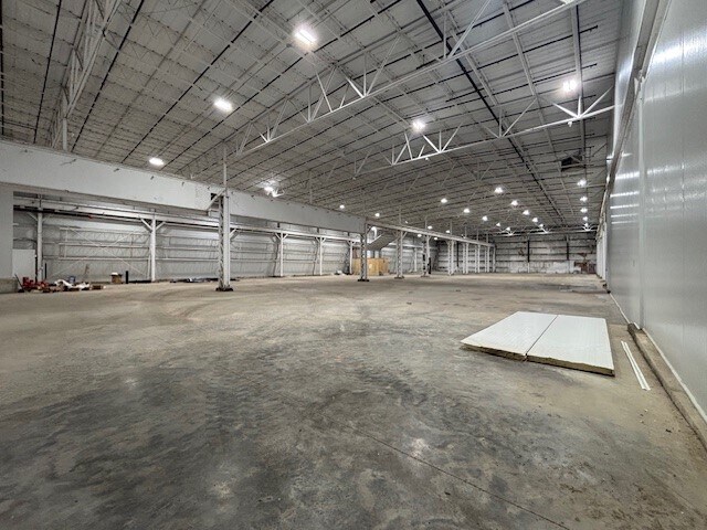 More Photos Of 2341 30th St, Lafayette Industrial For Lease