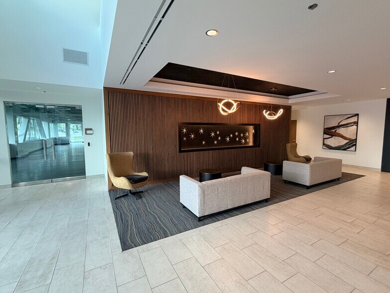 More Photos Of 66 E Wadsworth Park Dr, Draper Office For Lease