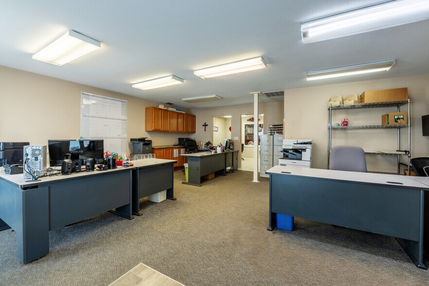 More Photos Of 10630 Private Road 1310, Wolfforth Industrial For Sale