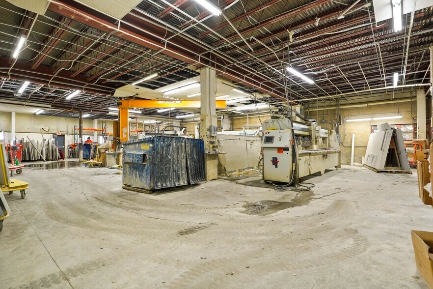 More Photos Of 3300 E 43rd Ave, Denver Manufacturing For Sale