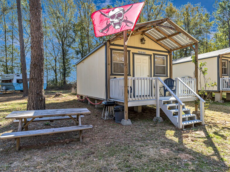 More Photos Of 11201 County Road 203, Plantersville Specialty For Sale