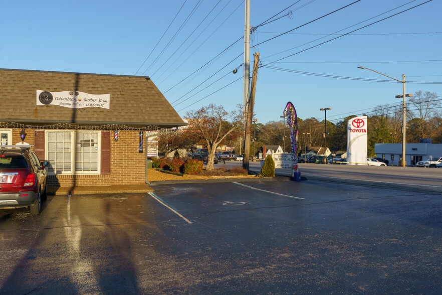 More Photos Of 5803-5805 Lee Hwy, Chattanooga Medical For Sale