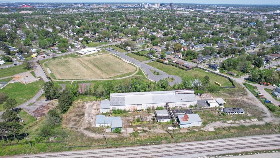 More Photos Of 1601 Marshall Ave, Portsmouth Distribution For Sale