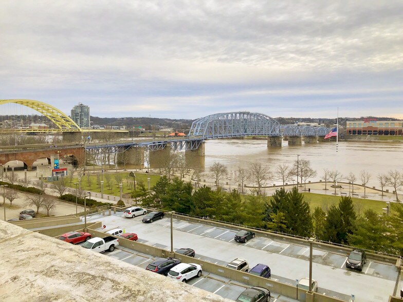 More Photos Of 537 E Pete Rose Way, Cincinnati Office For Lease