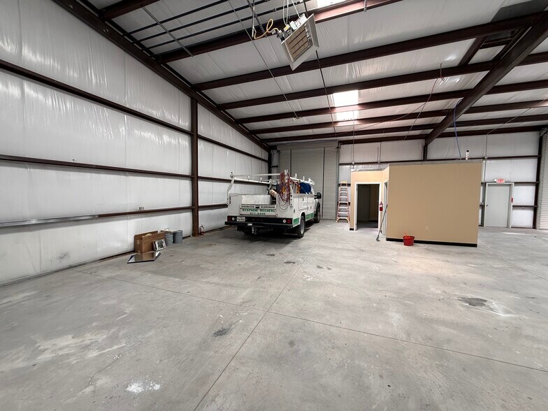 More Photos Of 141 El Chanate Dr, Canutillo Service For Lease