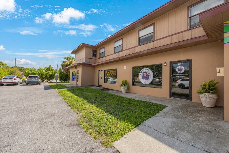 More Photos Of 1626 49th St S, Gulfport Storefront Retail Residential For Sale