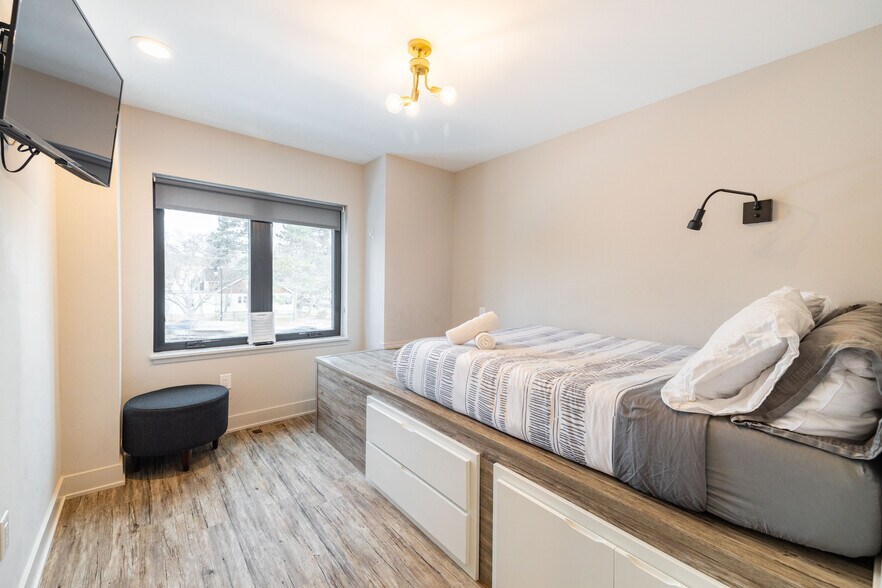 More Photos Of 830 Henry St, Ann Arbor Apartments For Sale