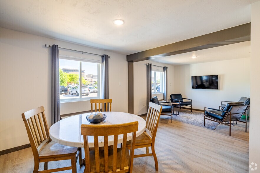 More Photos Of 130 Nebraska St, Sioux City Apartments For Lease