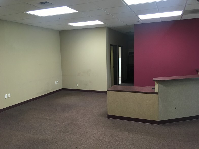 More Photos Of 1322 Blue Oaks Blvd, Roseville Office For Lease
