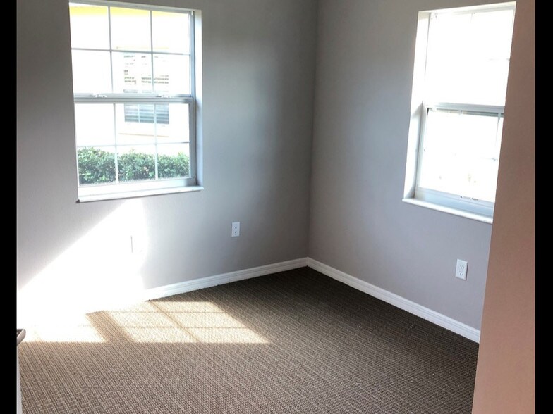 More Photos Of 10129 Gallant Ln, Tampa Office For Lease