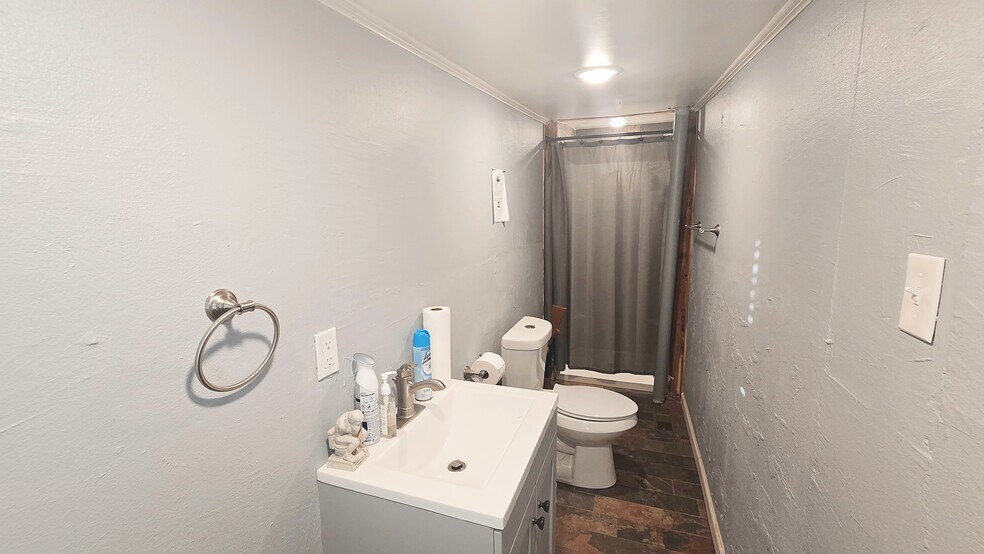 More Photos Of 1801 S National, Fort Scott Convenience Store For Sale