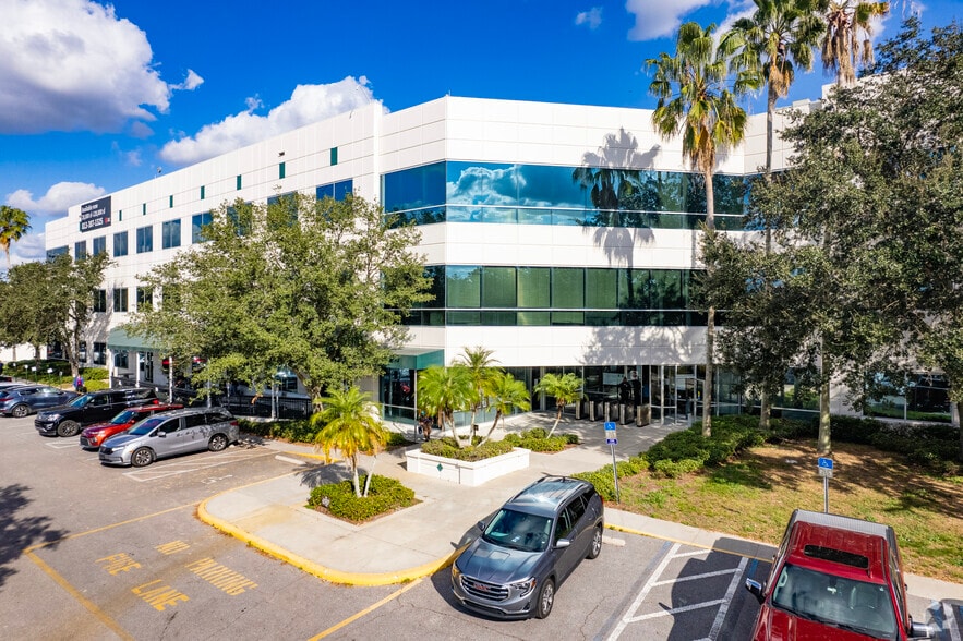 More Photos Of 636 Grand Regency Blvd, Brandon Office For Sale