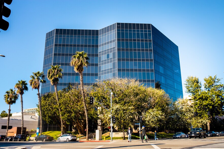 More Photos Of 233 Wilshire Blvd, Santa Monica Office For Lease