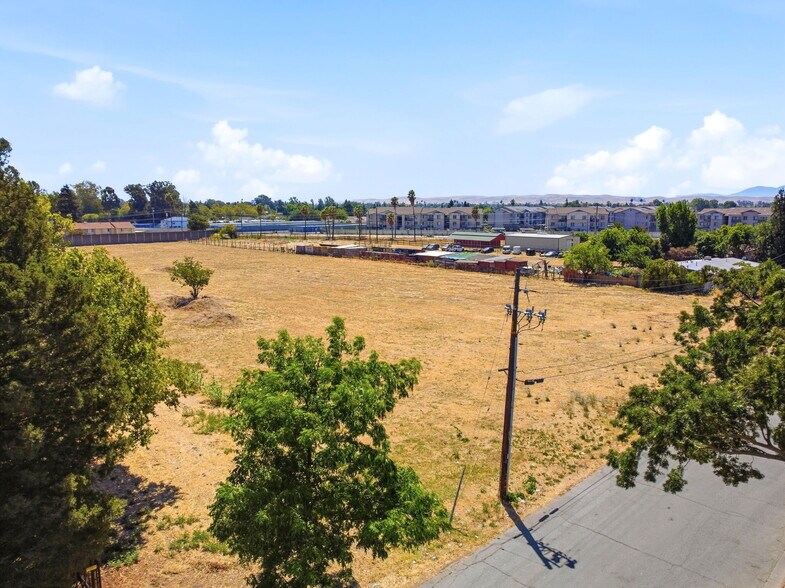More Photos Of 1798 Blossom Ave, Fairfield Land For Sale