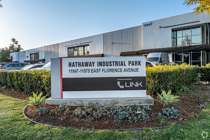 More Photos Of 11947 Florence Ave, Santa Fe Springs Manufacturing For Lease